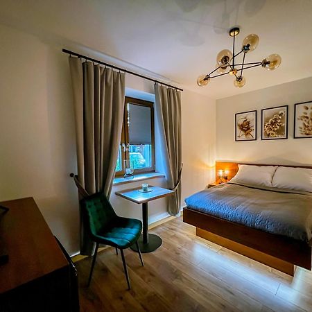 Domek Pod Katalpami Glowno Habitación foto