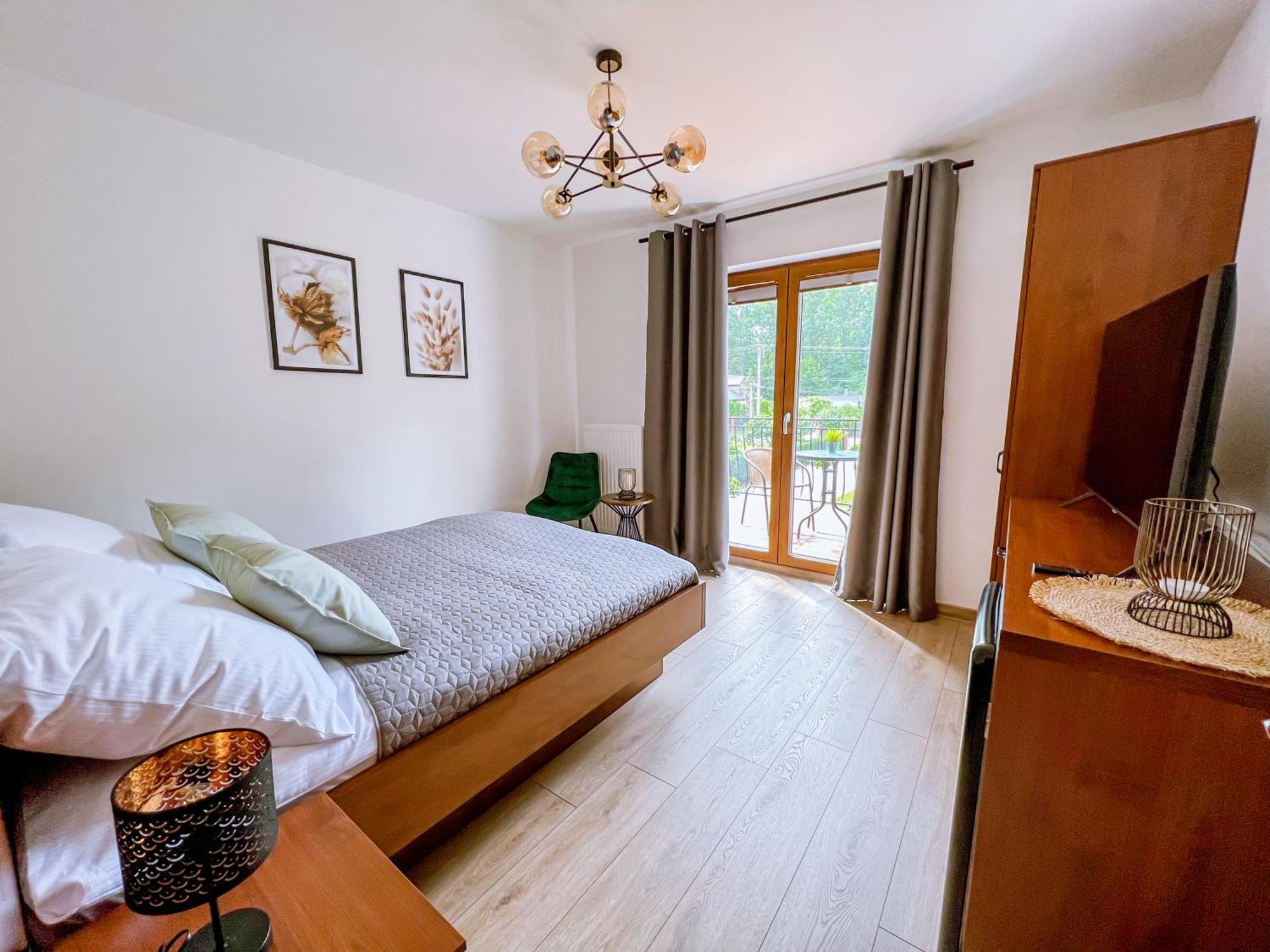 Domek Pod Katalpami Glowno Habitación foto